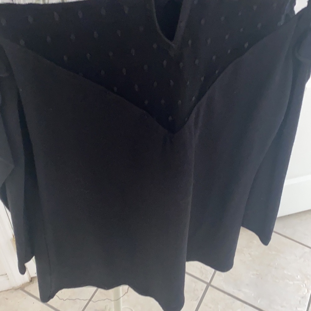 Express Open Shoulder Ruffle Sheer Top - Size XS - Picture 4 of 9